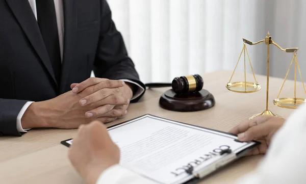 Understanding Legal Fees When Hiring a Personal Injury Attorney